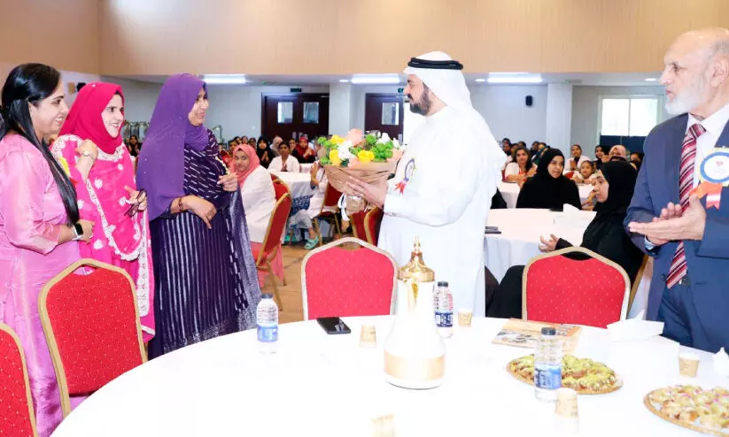 ജീ​വ​ന​ക്കാ​രെ ആ​ദ​രി​ച്ച് ഇ​ബ്‌​നു അ​ൽ ഹൈ​തം സ്‌​കൂ​ൾ