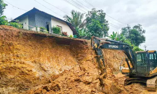കോഴിപ്പിള്ളി-തങ്കളം ബൈപാസ് നിർമാണം: വീടുകൾ അപകടാവസ്ഥയിൽ