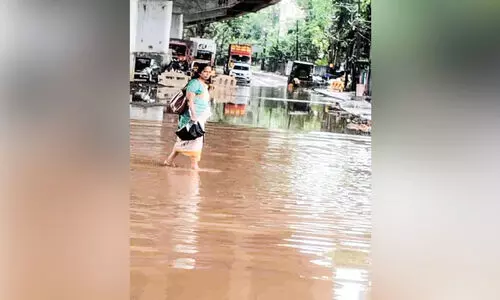 മഴ കനത്തു; ദേശീയപാത വെള്ളത്തിലായി