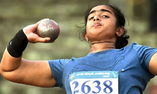 പൊൻ പാർവണം