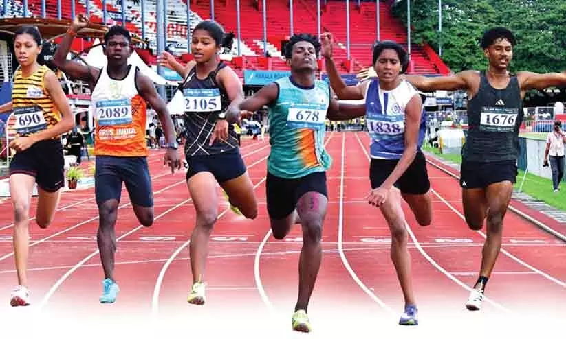 കേരള സ്കൂൾ കായിക മേള; 200 മീറ്റർ ഓട്ടത്തിൽ നാല് മീറ്റ് റെക്കോഡുകൾ കേരള സ്കൂൾ കായിക മേള; 200 മീറ്റർ ഓട്ടത്തിൽ നാല് മീറ്റ് റെക്കോഡുകൾ