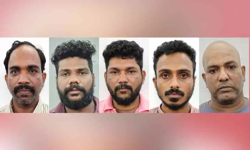 പ്രവാസി വ്യവസായിയെ തട്ടിക്കൊണ്ടുപോയി മർദിച്ച കേസിൽ അഞ്ചുപേർകൂടി അറസ്റ്റിൽ പ്രവാസി വ്യവസായിയെ തട്ടിക്കൊണ്ടുപോയി മർദിച്ച കേസിൽ അഞ്ചുപേർകൂടി അറസ്റ്റിൽ