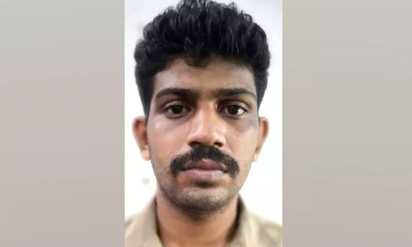 സ്ത്രീയെ വെട്ടിപ്പരിക്കേൽപിച്ച യുവാവ്​ പിടിയിൽ