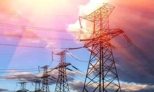 സോളാറിൽ മുന്നേറ്റം; ജലവൈദ്യുതിയിൽ കിതപ്പ് സോളാറിൽ മുന്നേറ്റം; ജലവൈദ്യുതിയിൽ കിതപ്പ്