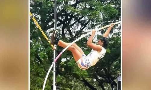 പപ്പയുടെ ഓർമകൾ പൊന്നിൽ പൊതിഞ്ഞ് സ്റ്റെഫാനിയ