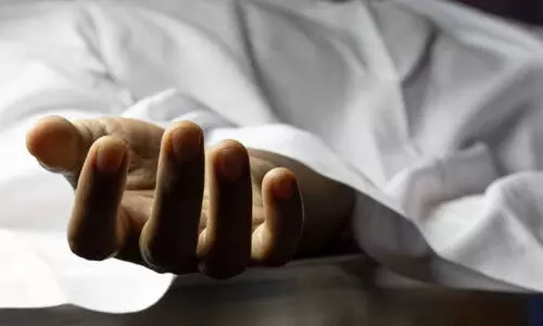 പഠിക്കാത്തതിന് ശകാരിച്ചു; മാതാവിനെ താലിമാലകൊണ്ട് കഴുത്തുമുറുക്കി കൊലപ്പെടുത്തി 14വയസുകാരൻ