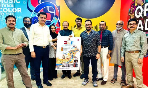 ഖി​യാ​ഫ് -ഡി.​എ​ല്‍.​എ​ഫ് ലി​റ്റ​റേ​ച്ച​ര്‍ ഫെ​സ്റ്റ് പോ​സ്റ്റ​ര്‍ പ്ര​കാ​ശ​നം