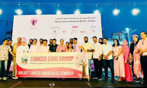 സ്തനാർബുദ ബോധവത്കരണം; വാക്ക​ത്തോണിൽ പങ്കാളികളായി കാൻസർ കെയർ ഗ്രൂപ്