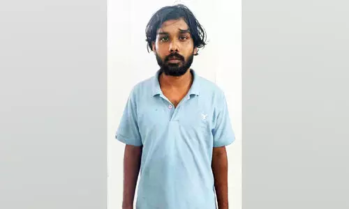 കഞ്ചാവുമായി അസം തൊഴിലാളി പിടിയിൽ കഞ്ചാവുമായി അസം തൊഴിലാളി പിടിയിൽ