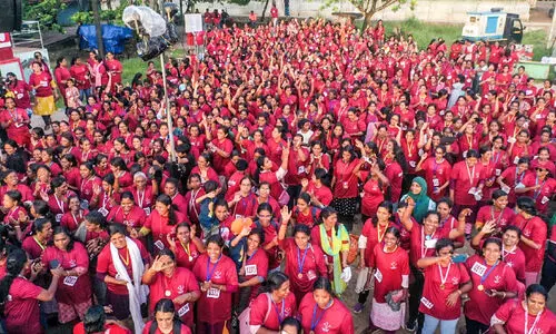 സ്ത്രീശക്​തി തെളിയിച്ച് ​കുടുംബശ്രീ മിനി മാരത്തൺ