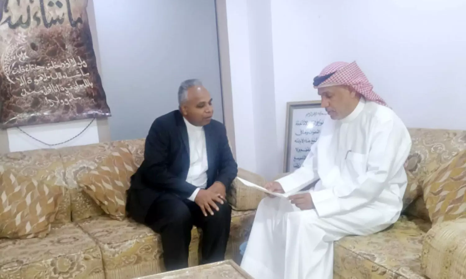 പാ​ർ​ല​മെ​ന്റ് ഡെ​പ്യൂ​ട്ടി സ്പീ​ക്ക​റു​മാ​യി കൂ​ടി​ക്കാ​ഴ്ച ന​ട​ത്തി ഫാ. ​ഡൈ​സ​ൺ യേ​ശു​ദാ​സ്