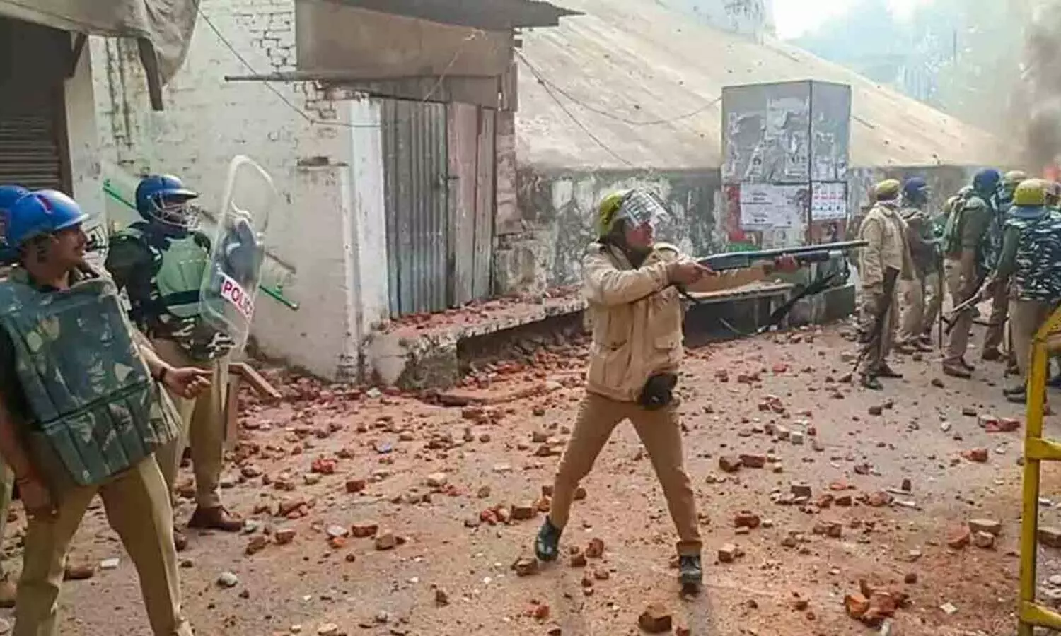 സംഭൽ പ്രതിഷേധം:  മൂന്ന് മുസ്‍ലിം യുവാക്കൾക്ക് ജാമ്യമനുവദിച്ച് സുപ്രീംകോടതി