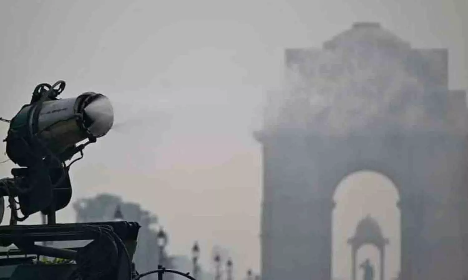 pollution in delhi AAP reveals governments mismanagement