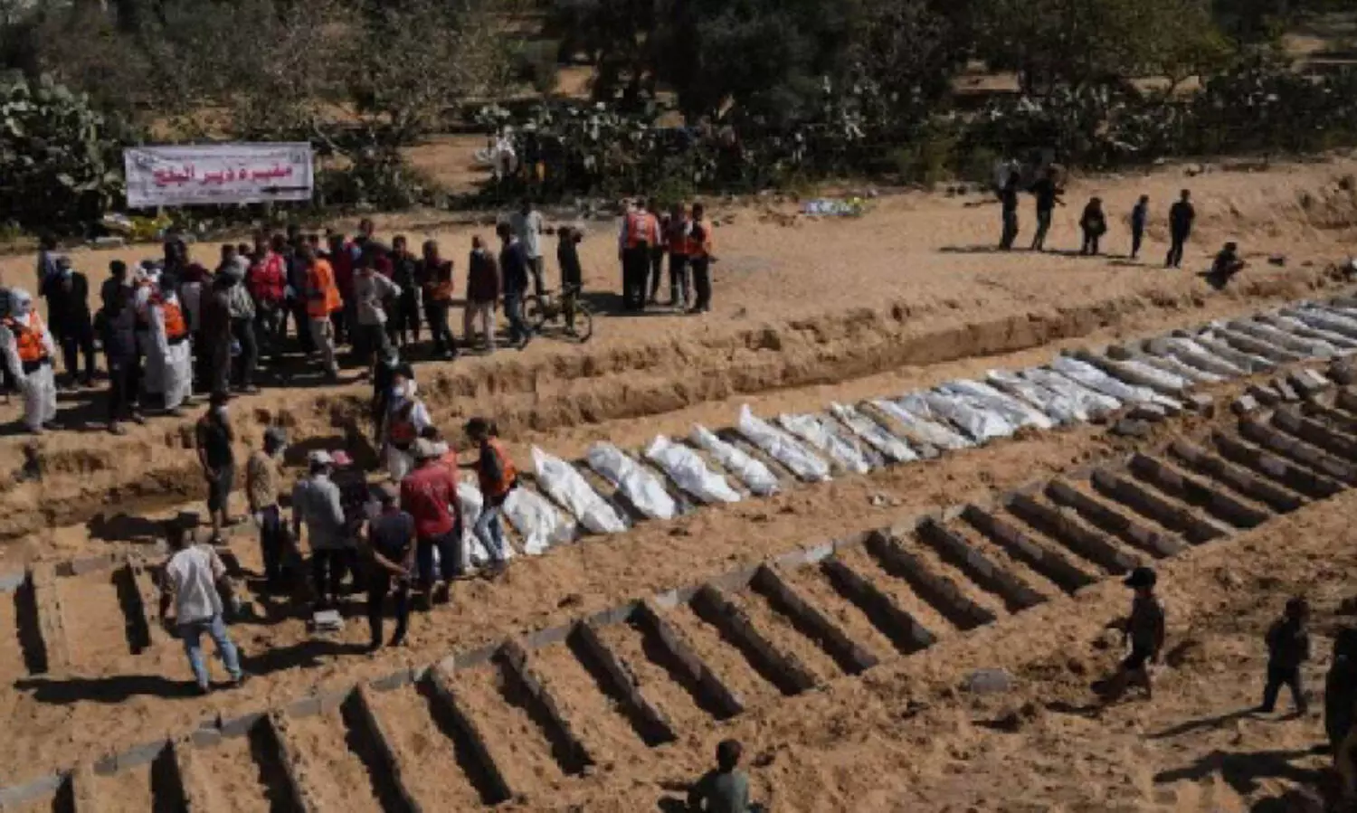 ഇസ്രായേൽ തിരിച്ചുനൽകിയ മൃതദേഹങ്ങളിലധികവും തിരിച്ചറിയാനാവാത്തത്; ക്രൂര പീഡനം നടന്നതിന്റെ അടയാളങ്ങൾ ഏറെ..!