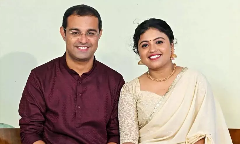 Roji M John and Lipsey Roji M John and Lipsey