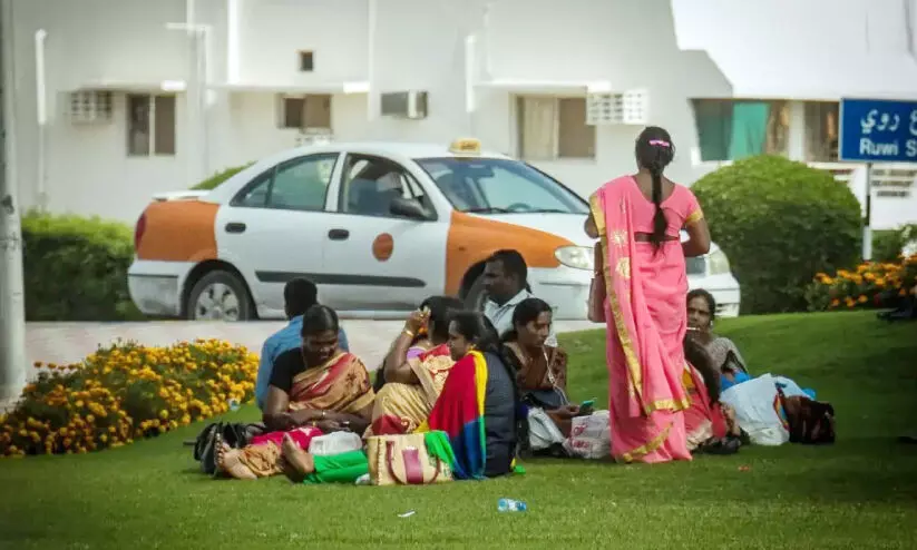 പ്രവാസി തൊഴിലാളികളുടെ പെർമിറ്റ് സംവിധാനം; ലളിതമാക്കാൻ തൊഴിൽ മന്ത്രാലയം പ്രവാസി തൊഴിലാളികളുടെ പെർമിറ്റ് സംവിധാനം; ലളിതമാക്കാൻ തൊഴിൽ മന്ത്രാലയം