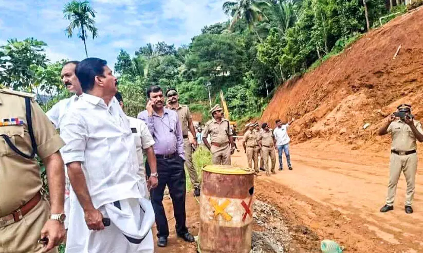 അടിമാലി മണ്ണിടിച്ചിൽ; 44 കുടുംബങ്ങളെ മാറ്റിപ്പാർപ്പിക്കും