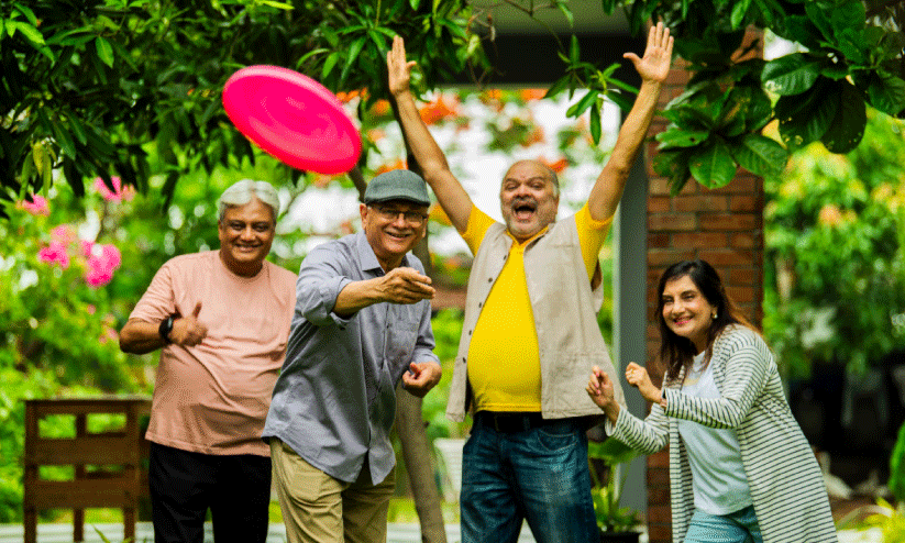 മുതിർന്ന പൗരന്മാരിൽ 43 ശതമാനം പേർ അവഗണനക്കിരയാകുന്നു, 28 ശതമാനം പേർ ശാരീരിക ഉപദ്രവത്തിനും; അറിയാം, പ്രായമായവരെ പരിചരിക്കാനും സന്തുഷ്ടരാക്കാനുമുള്ള വഴികൾ
