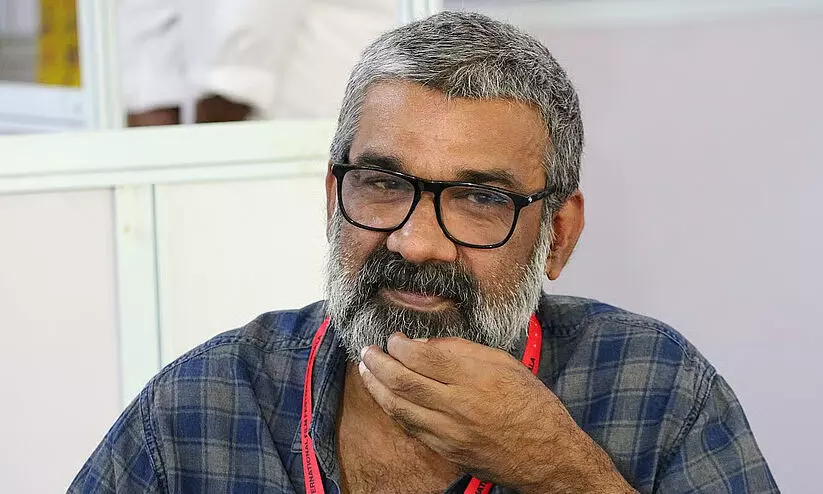 സംവിധായകൻ രഞ്ജിത്തിനെതിരായ ലൈംഗിക പീഡന കേസ് ഹൈകോടതി റദ്ദാക്കി സംവിധായകൻ രഞ്ജിത്തിനെതിരായ ലൈംഗിക പീഡന കേസ് ഹൈകോടതി റദ്ദാക്കി