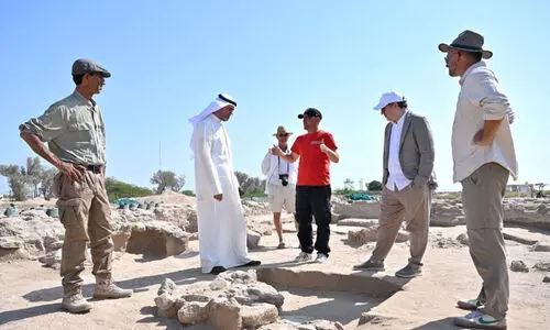 ച​രി​ത്ര​ത്തി​ലേ​ക്കു വെ​ളി​ച്ചം വീ​ശി ഫൈ​ല​ക്ക