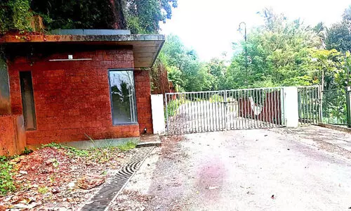 ഉള്ള്യേരിയിലെ പൊതുശ്മശാനം അടച്ചിട്ട് ഒരുമാസം