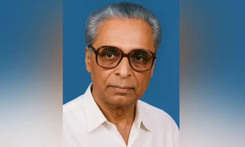 മുതിർന്ന മാധ്യമ പ്രവർത്തകൻ ജി. പ്രിയദർശനന് വക്കം മൗലവി സ്മാരക പുരസ്‌കാരം