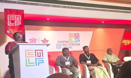 ഫ​ല​സ്തീ​ൻ ഏ​റ്റു​മു​ട്ട​ൽ നീ​തി​യും അ​നീ​തി​യും ത​മ്മി​ൽ -കെ.​ആ​ർ. മീ​ര