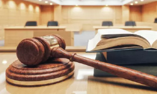 ശ​മ്പ​ള കു​ടി​ശ്ശി​ക; ഡോ​ക്ട​ർ​ക്ക് അ​നു​കൂ​ല​മാ​യ വി​ധി ശ​രി​വെ​ച്ച് സു​പ്രീം​കോ​ട​തി