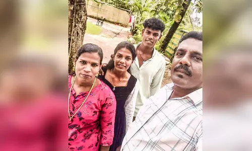 ആലപ്പുഴയുടെ അതുല്യ നേട്ടം.....കാ​യി​ക​മേ​ള​യി​ലെ വേ​ഗ​രാ​ജാ​വാ​യി ടി.​എ​സ്. അ​തു​ൽ; ച​രി​ത്ര വേ​ഗ​ത്തി​ൽ ഇ​ര​ട്ട സ്വ​ർ​ണ​ത്തി​ള​ക്കം