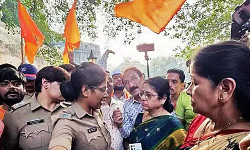 ഓരോ കരുനീക്കവും അതീവ കരുതലോടെ