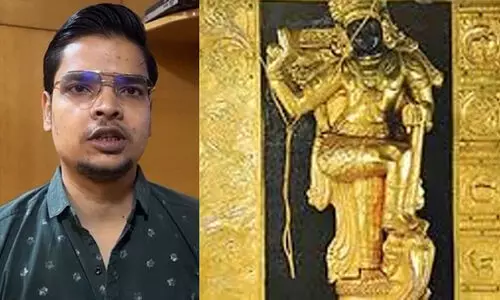 സ്വർണ പായ്ക്കറ്റ് ബെല്ലാരിയിലെ ജ്വല്ലറിയിൽ എത്തിച്ചു; ശബരിമല സ്വർണക്കവർച്ചയിൽ മുഖ്യ ഇടനിലക്കാരൻ കൽപേഷ് സ്വർണ പായ്ക്കറ്റ് ബെല്ലാരിയിലെ ജ്വല്ലറിയിൽ എത്തിച്ചു; ശബരിമല സ്വർണക്കവർച്ചയിൽ മുഖ്യ ഇടനിലക്കാരൻ കൽപേഷ്