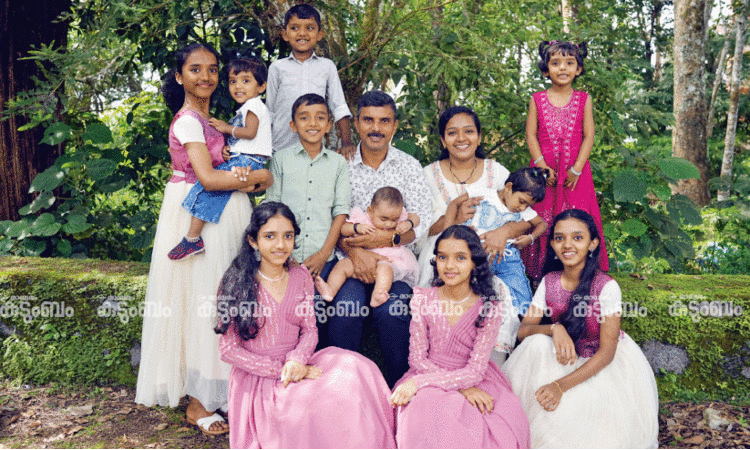 ‘ഞാൻ കരഞ്ഞ് പ്രാർഥിച്ചു, ഈശോയേ, ഞങ്ങൾക്ക് ഒത്തിരി മക്കൾ വേണം’ -10 മക്കളുള്ള ഈ കുടുംബത്തിൽ സന്തോഷത്തിന് കണക്കില്ല