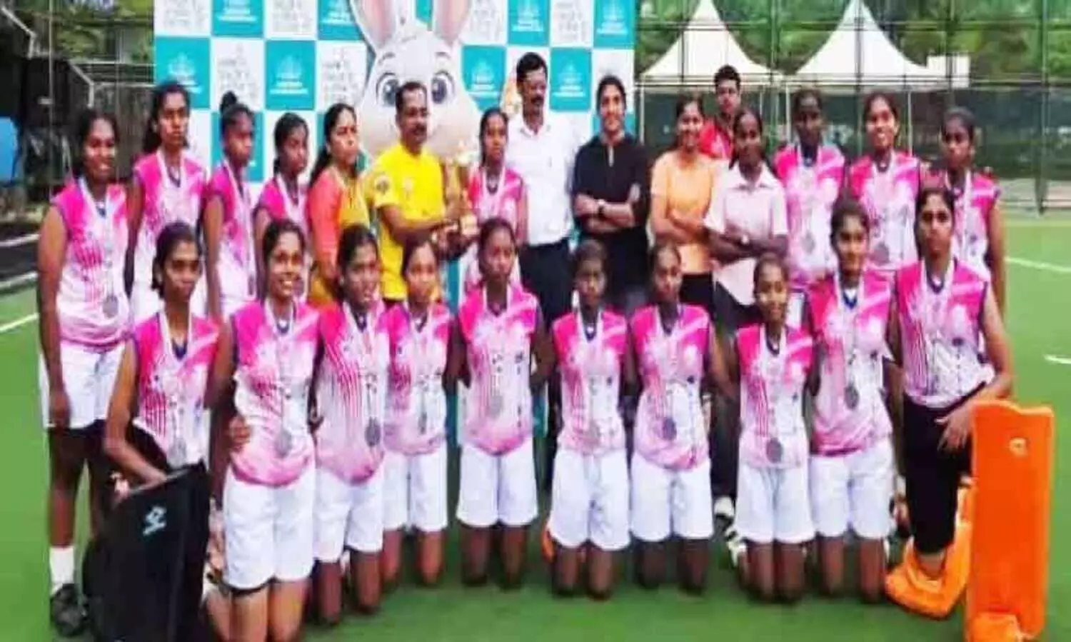 ഹോ​ക്കി​യി​ൽ ജി​ല്ല​ക്ക് വെ​ള്ളി​മെ​ഡ​ൽ