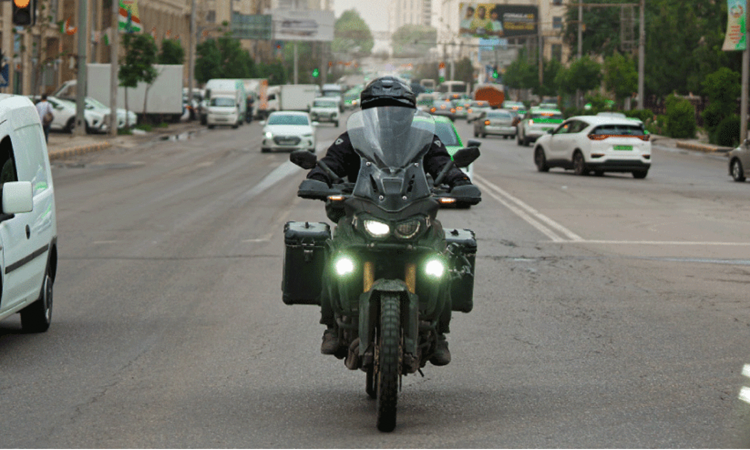 ദുബൈയിൽനിന്ന് ഏഴു രാജ്യങ്ങൾ താണ്ടി കണ്ണൂരിലേക്ക് ഒരു ബൈക്ക് റൈഡ്; സ്വപ്നസഞ്ചാരത്തിന്‍റെ കഥ പറയുകയാണ് മഹ്ഫൂസ്