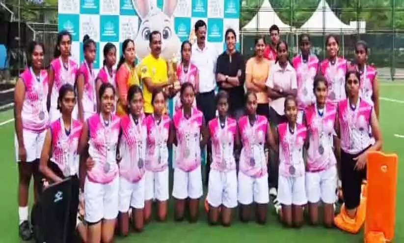 ഹോക്കിയിൽ ജില്ലക്ക് വെള്ളിമെഡൽ ഹോക്കിയിൽ ജില്ലക്ക് വെള്ളിമെഡൽ