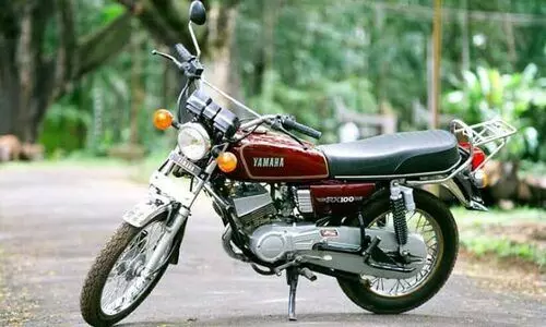 ഇത് വെറുമൊരു ബൈക്കല്ല, ഒരു തലമുറയുടെ വികാരമായിരുന്നു..! ഇത് വെറുമൊരു ബൈക്കല്ല, ഒരു തലമുറയുടെ വികാരമായിരുന്നു..!