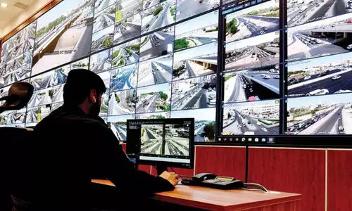 ക​ർ​ശ​ന ന​ട​പ​ടി​ക​ൾ ഫ​ലം ക​ണ്ടു; ഗ​താ​ഗ​ത നി​യ​മ​ലം​ഘ​ന​ങ്ങ​ൾ പ​കു​തി​യാ​യി കു​റ​ഞ്ഞു