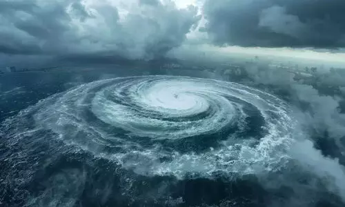 ‘മോന്ത’ ചുഴലിക്കാറ്റ്; അതീവ ജാഗ്രതയിൽ ആന്ധ്ര; വിമാനങ്ങളും ട്രെയിനുകളും റദ്ദാക്കി