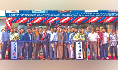 ഹോ​ട്ട് പാ​ക്ക് ഒ​മ്പ​താ​മ​ത്തെ​യും പ​ത്താ​മ​ത്തെ​യും ഔ​ട്ട്‌​ലെ​റ്റു​ക​ൾ ഉ​ദ്ഘാ​ട​നം ചെ​യ്തു