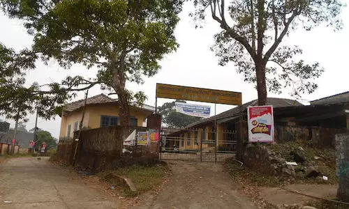 വൈത്തിരി താലൂക്ക് ഓഫിസ് ഇരുട്ടിൽനിന്ന് കരകയറും വൈത്തിരി താലൂക്ക് ഓഫിസ് ഇരുട്ടിൽനിന്ന് കരകയറും