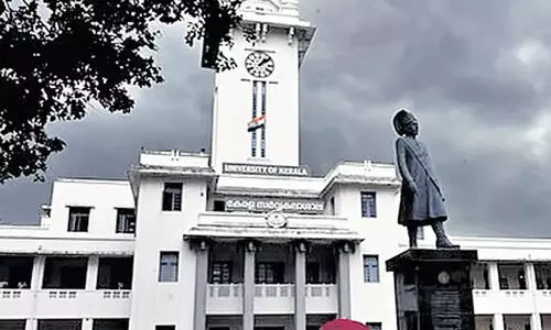 എസ്​.എഫ്​.ഐ നേതാവിന്‍റെ പിഎച്ച്​.ഡി ശിപാർശ തടയണമെന്ന്​ ഡീനിന്‍റെ കത്ത്​