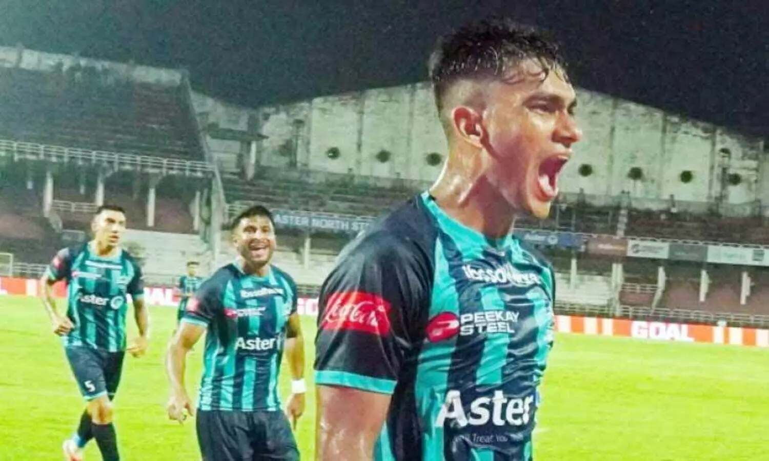 സൂപ്പർ ലീഗ് കേരള; കാലിക്കറ്റ്‌ എഫ്.സി- കണ്ണൂർ വാരിയേഴ്‌സ് മത്സരം സമനിലയിൽ, 1-1