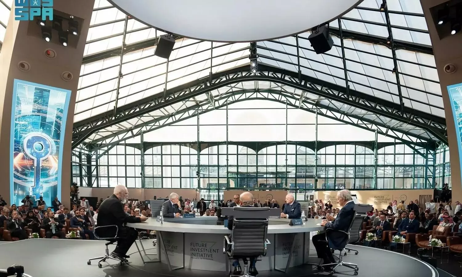 മാനവരാശി ശരിയായ ദിശയിലാണോ? എഫ്.ഐ.ഐയിൽ ലോക നേതാക്കളുടെ ചർച്ച