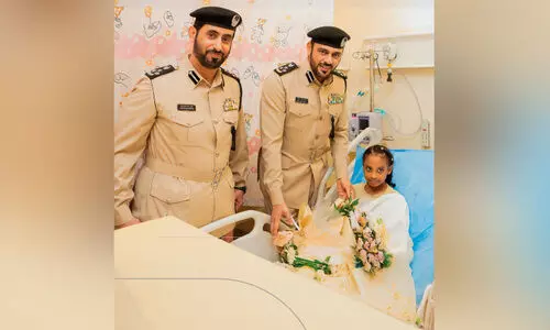 മംസാർ ബീച്ചിൽ മുങ്ങിയ രണ്ട് കുട്ടികളെ രക്ഷപ്പെടുത്തി മംസാർ ബീച്ചിൽ മുങ്ങിയ രണ്ട് കുട്ടികളെ രക്ഷപ്പെടുത്തി