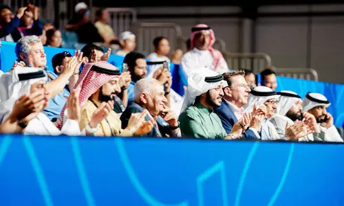 ഏ​ഷ്യ​ൻ യൂ​ത്ത് ഗെ​യിം​സ്; മ​ത്സ​ര​ങ്ങ​ൾ വീ​ക്ഷി​ക്കാ​നെ​ത്തി ശൈ​ഖ് ഖാ​ലി​ദ്