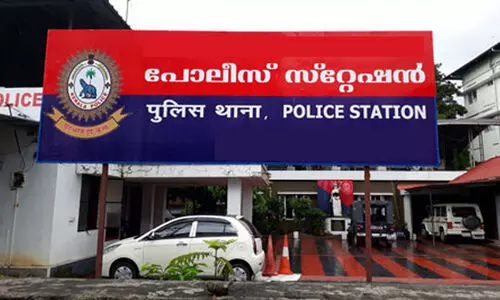 പേവിഷബാധയേറ്റ് ബാലികയുടെ മരണം: ഡോക്ടർമാർക്കെതിരെ പൊലീസിൽ പരാതി