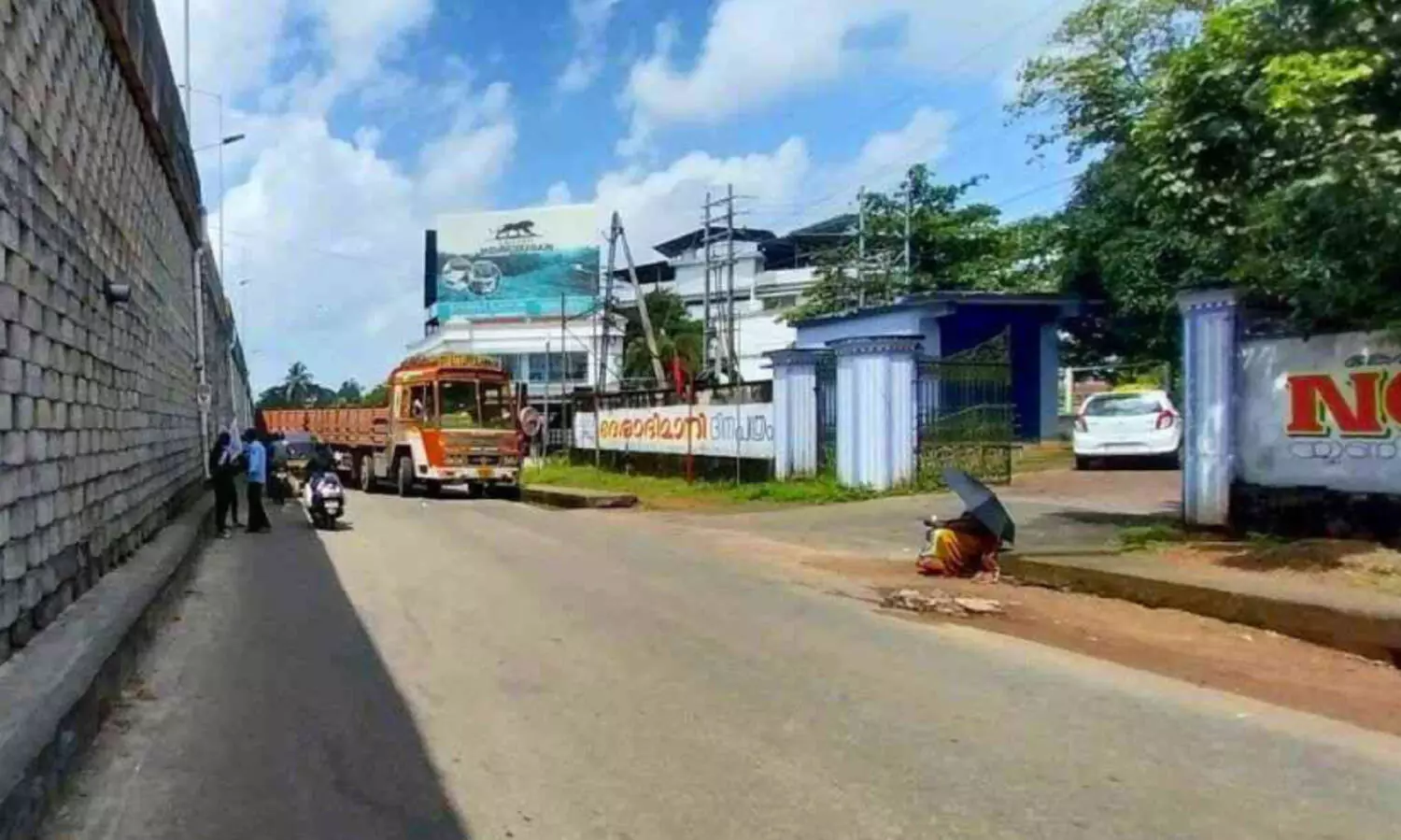 ചാലക്കുടി അടിപ്പാതയിൽ ഗതാഗതക്കുരുക്ക് രൂക്ഷം