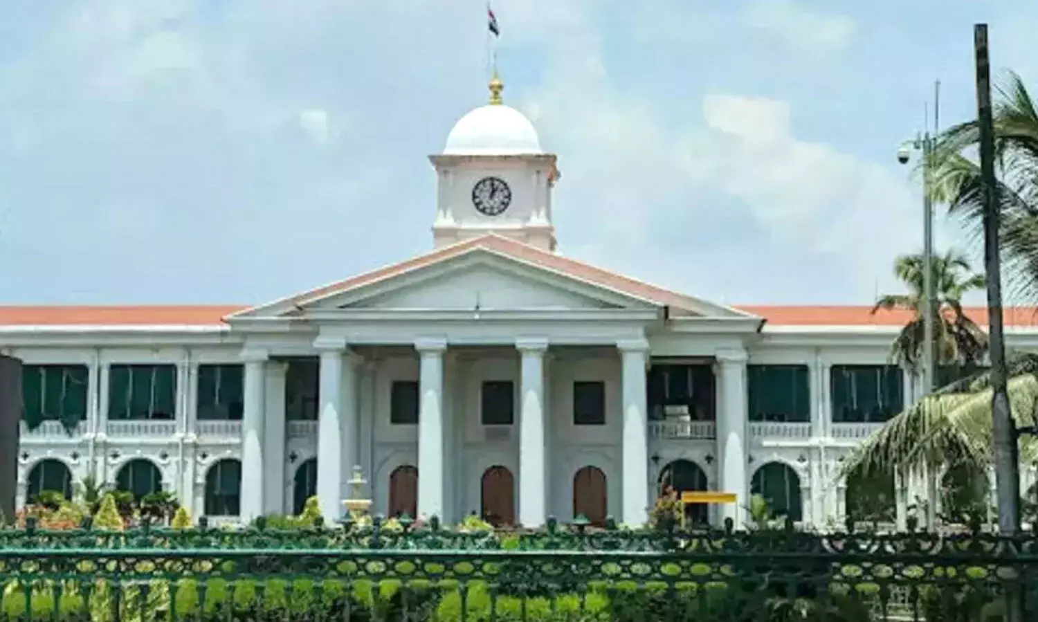 സംസ്ഥാനം 2,000 കോടി കടമെടുക്കുന്നു