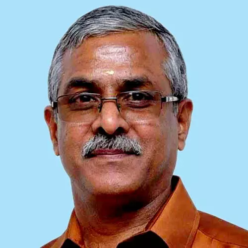 ന​വ​നീ​ത കൃ​ഷ്ണ​ൻ