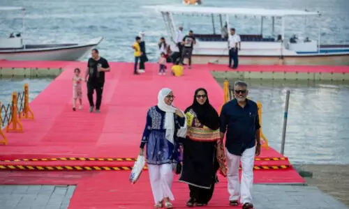 ഷാ​ർ​ജ പു​സ്ത​കോ​ത്സ​വ വേ​ദി​യി​ലേ​ക്ക്​​ സൗ​ജ​ന്യ ബ​സ്, ബോ​ട്ട്​ സ​ർ​വി​സ്​